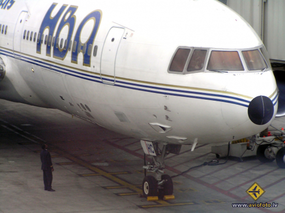 Lockheed L-1011-385-3 TriStar 500